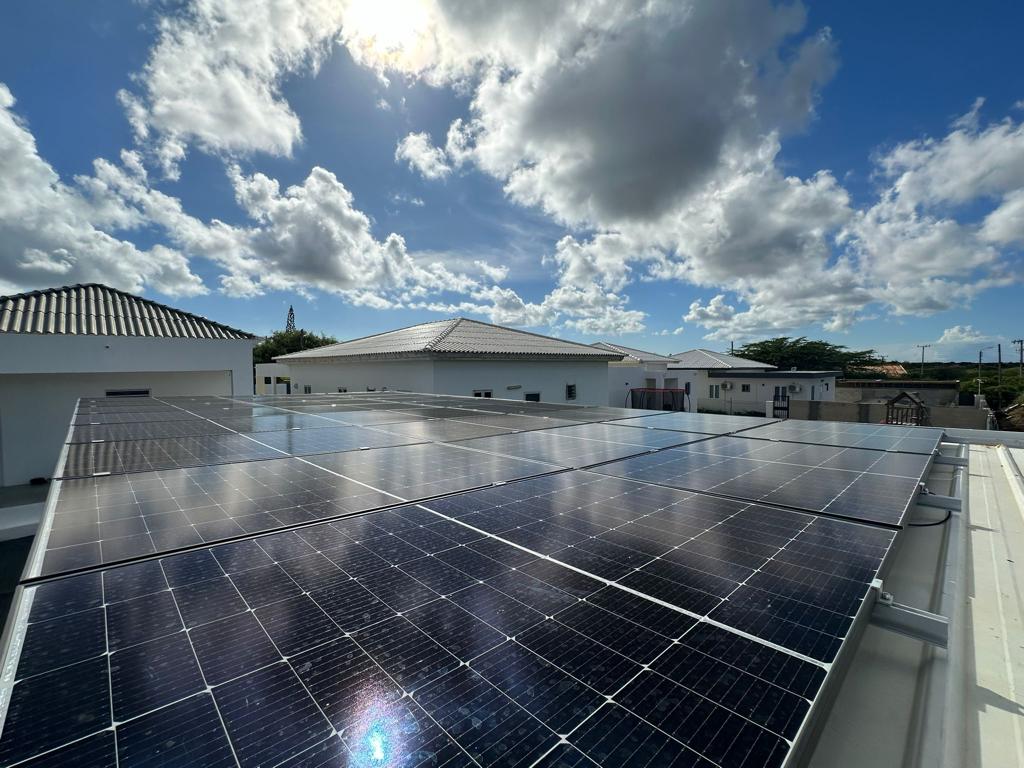 Schone solar panelen